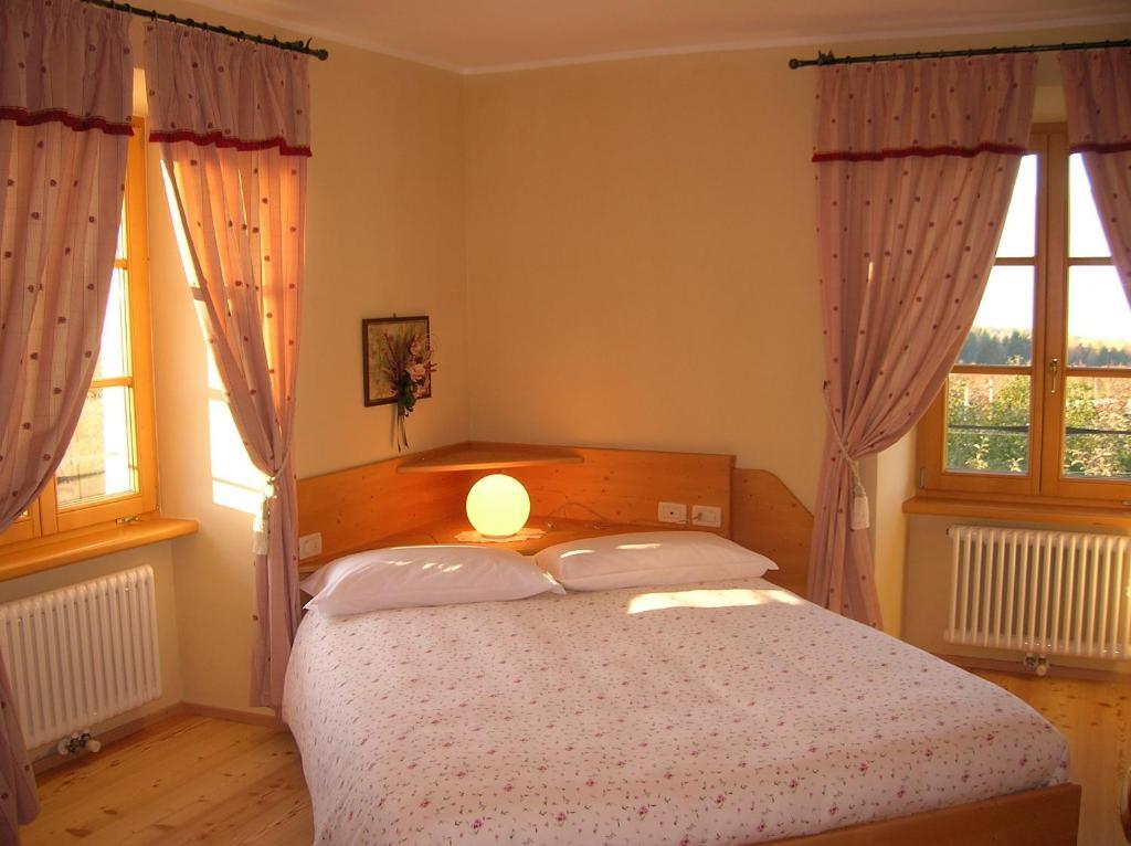 Agritur Maso San Bartolomeo Villa Romeno Стая снимка